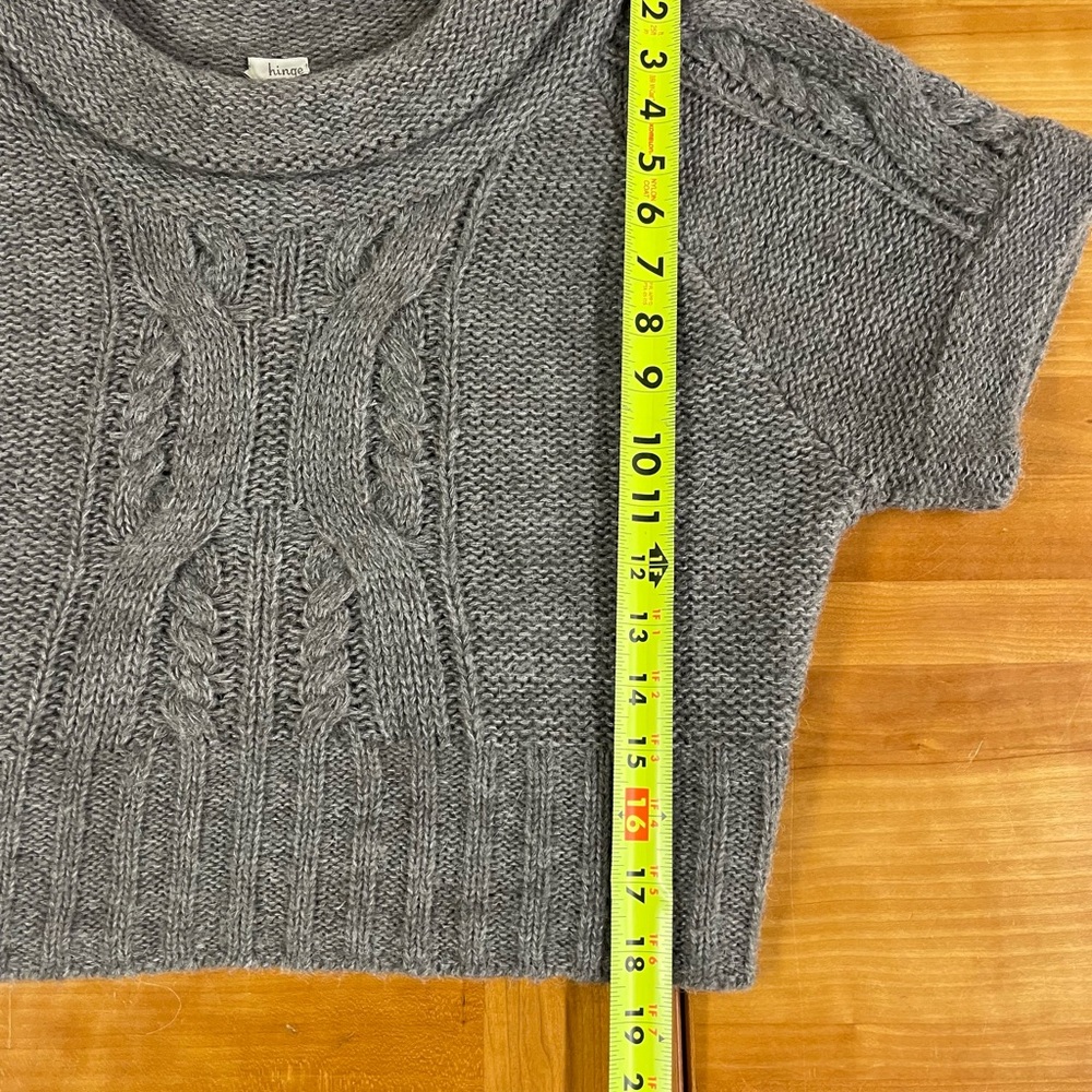 Hinge short sleeve wool/alpaca blend crop sweater medium - Picture 7 of 8